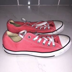 Peach converse